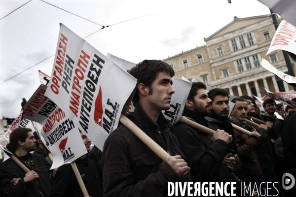 Manifestation des fonctionnaires dans le cadre de la greve en grece.