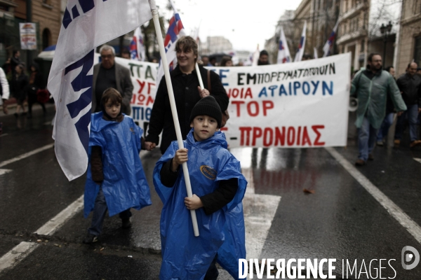 Manifestation des fonctionnaires dans le cadre de la greve en grece.