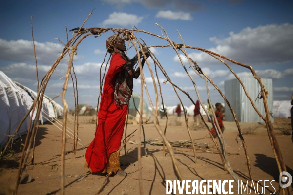 Le camp de dadaab, a l est du kenya, est considere comme le plus grand camp de refugies au monde.