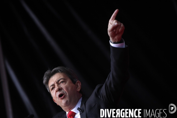 Rassemblement a l appel du front de gauche contre le vote au second tour du president sarkozy.