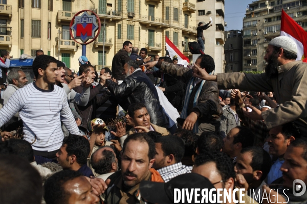 Manifestation des partisants du president hosni moubarak au caire.