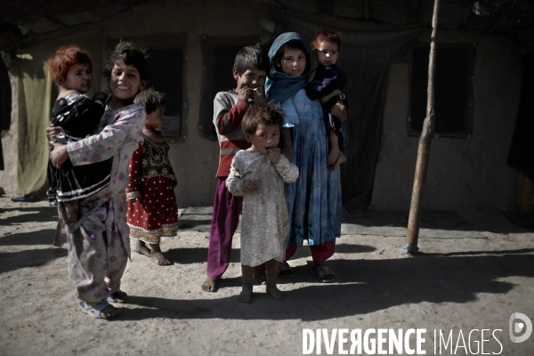 Camps de refugies de parwan a la sortie de kaboul.