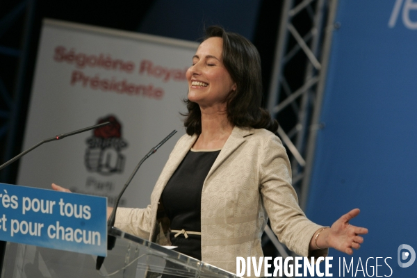 Reunion publique, dans le 13eme arrondissement de Paris, de Segolene Royal, candidate a la presidentielle 2007.