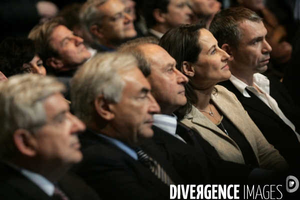 Reunion publique, dans le 13eme arrondissement de Paris, de Segolene Royal, candidate a la presidentielle 2007.