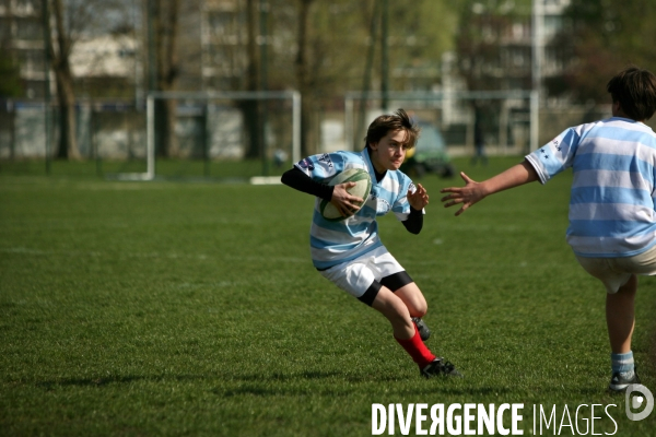 Ecole de rugby du racing metro, a colombes, dans les hauts de seine.