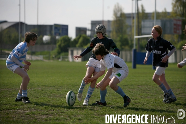 Ecole de rugby du racing metro, a colombes, dans les hauts de seine.