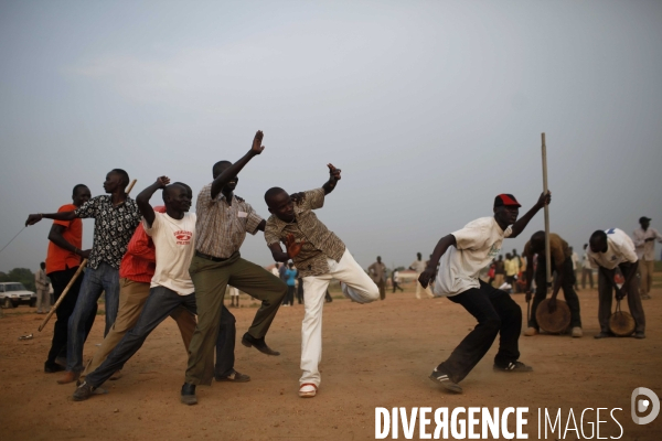 Danses tribales traditionnelles du dimanche dans la capitale sud soudanaise,  juba