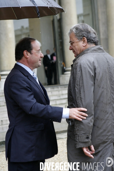 Remise de la commission balladur a l elysee.