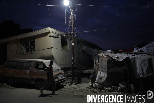 Vie quotidienne en haiti 10 mois apres le seisme/ daily life in haiti 10 months after the earthquake