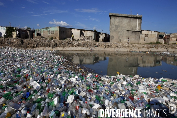 Vie quotidienne en haiti 10 mois apres le seisme/ daily life in haiti 10 months after the earthquake