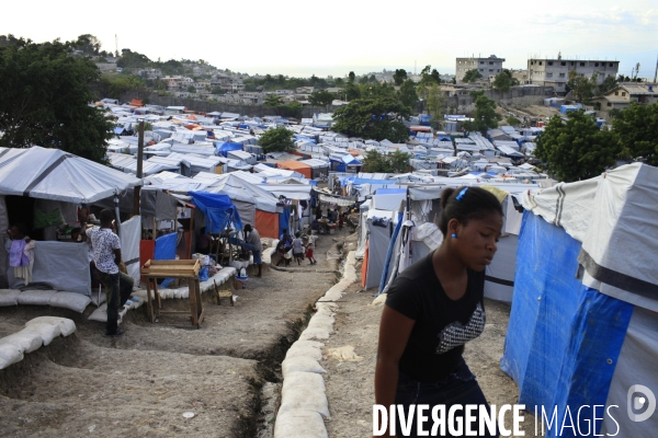 Vie quotidienne en haiti 10 mois apres le seisme/ daily life in haiti 10 months after the earthquake