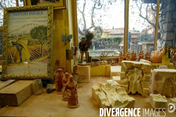 Les santons provencaux de la maison fouque.