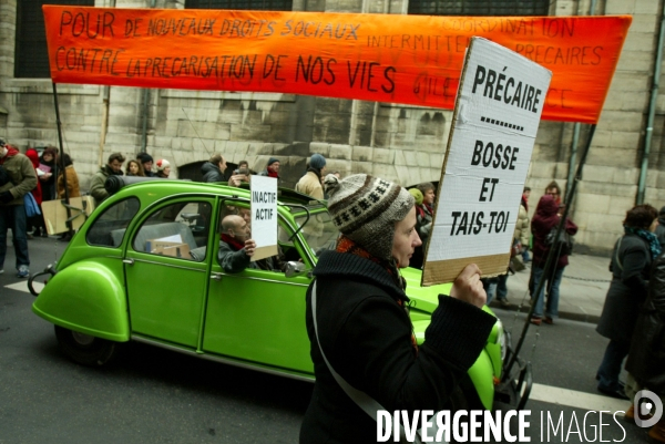 Manifestation des intermittents du spectacle et des lyceens contre la precarite et contre le contrat premiere embauche (cpe)