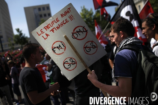 Manifestation contre le sommet du g8 au havre.