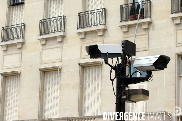 Illustrations: cameras de surveillance