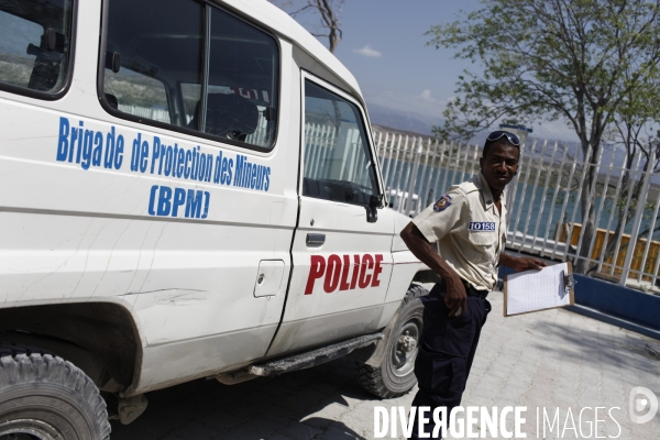 Reportage sur le trafic d enfants a haiti.