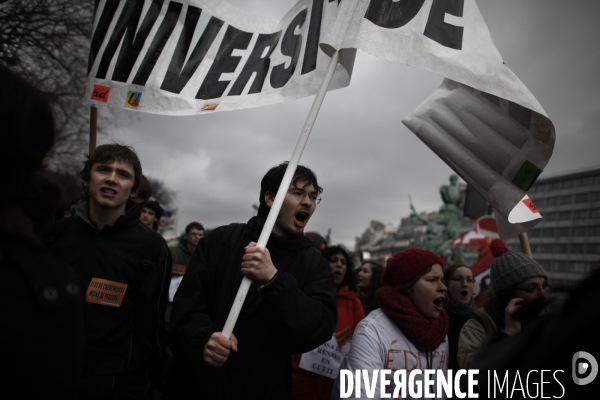 Manifestation nationale des enseignants chercheurs