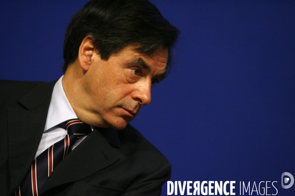 Francois fillon, premier ministre.