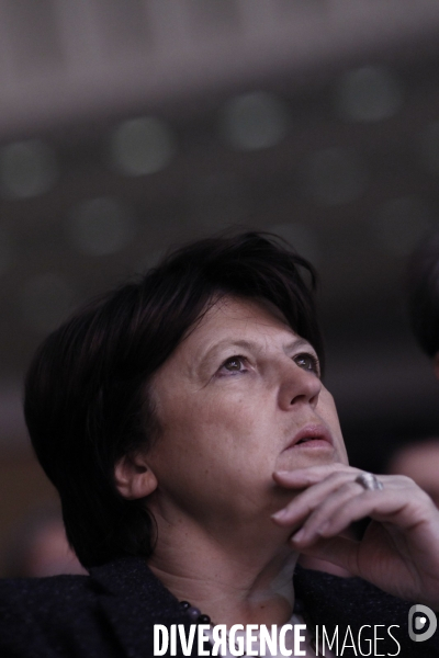 Rassemblement des secretaires de section du parti socialiste a la mutualite.