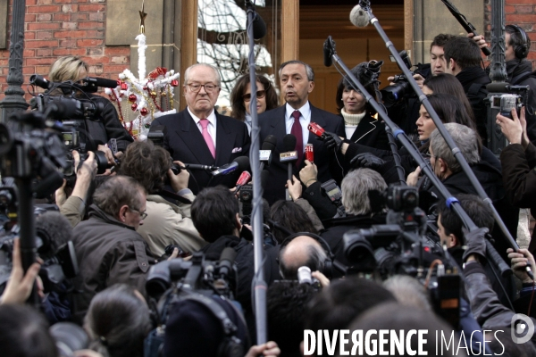 Conference de presse suite a l annonce du soutient de Bruno Megret a la candidature de Jean Marie Le Pen.