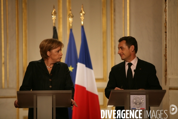 Rencontre entre Nicolas Sarkozy et Angela Merkel a l Elysee.