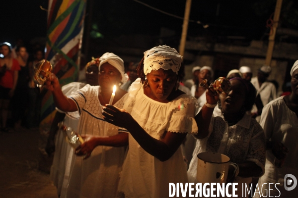 Ceremonie vaudou pour la toussaint a port-au-prince: la fete des guedes.