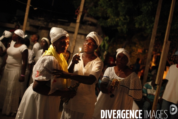 Ceremonie vaudou pour la toussaint a port-au-prince: la fete des guedes.