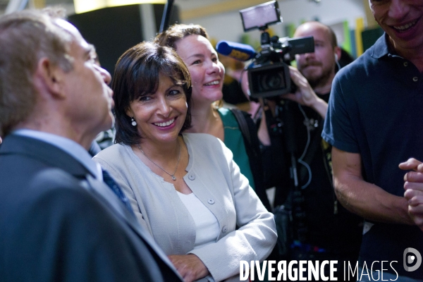 Anne Hidalgo officialise sa candidature a la mairie de Paris.