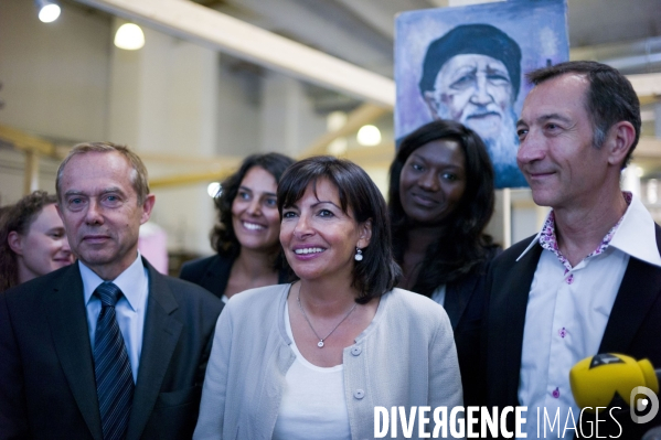 Anne Hidalgo officialise sa candidature a la mairie de Paris.