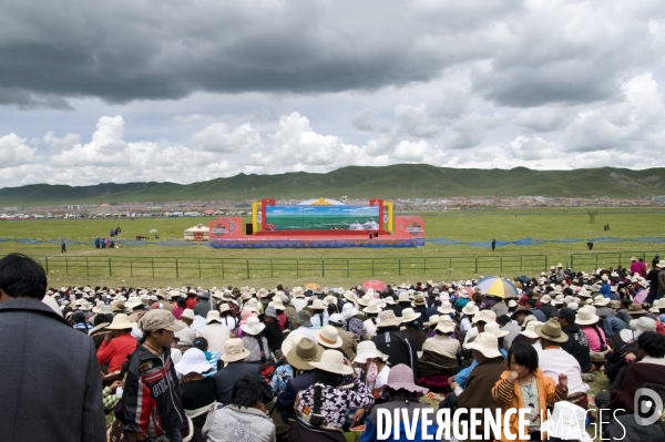 Course hippique sur le haut plateau tibétain - Horse race on tibetan plateau