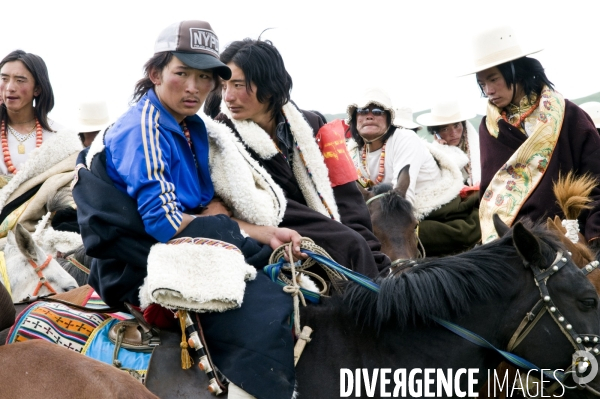 Course hippique sur le haut plateau tibétain - Horse race on tibetan plateau