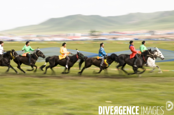 Course hippique sur le haut plateau tibétain - Horse race on tibetan plateau