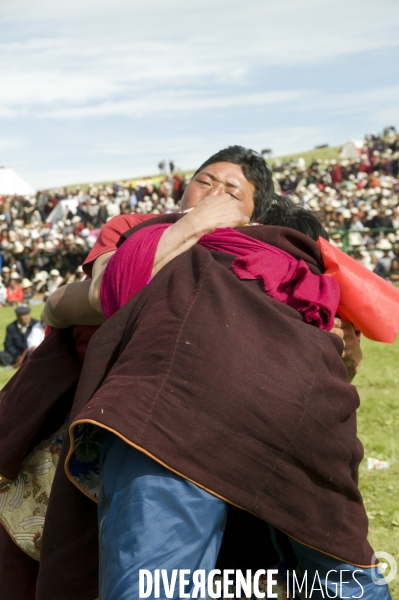 Course hippique sur le haut plateau tibétain - Horse race on tibetan plateau