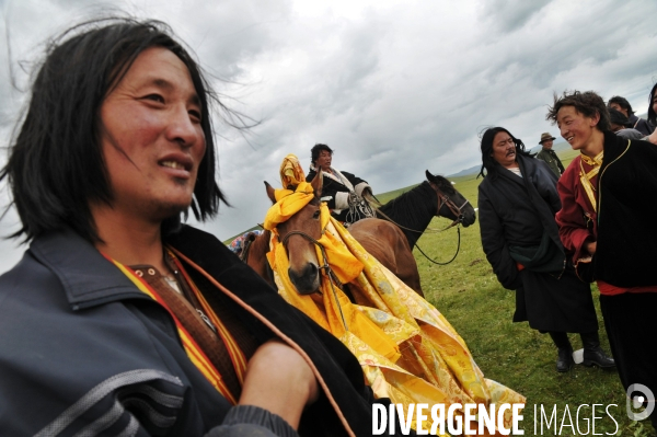 Course hippique sur le haut plateau tibétain - Horse race on tibetan plateau