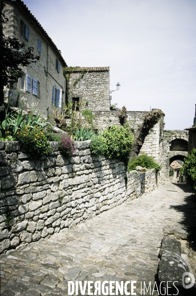 Lacoste;une ruelle