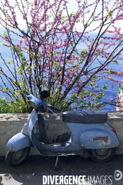 La côte amalfitaine en scooter