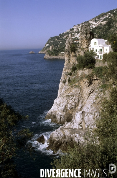 La côte amalfitaine en scooter