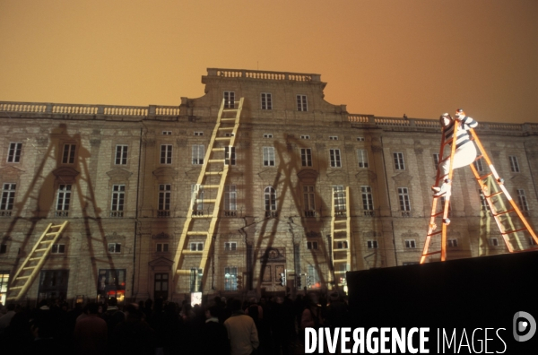 Lyon l    allumee , le 8 decembre