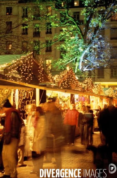 Lyon l    allumee , le 8 decembre