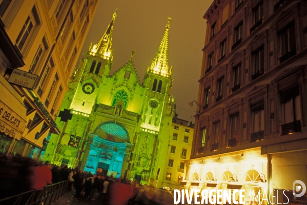 Lyon l    allumee , le 8 decembre