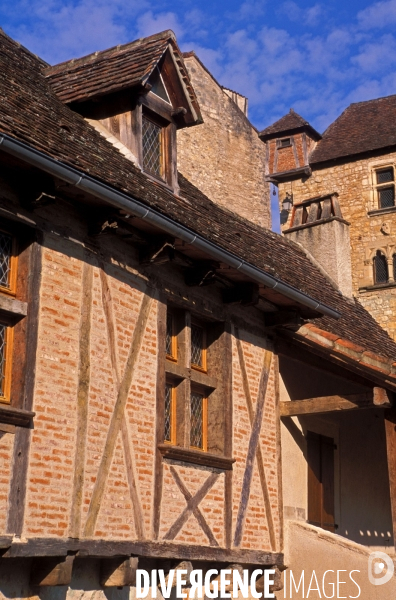 LOT - Les villages du vertige