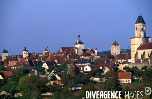 LOT - Les villages du vertige