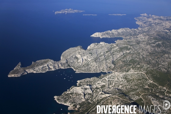 Vue aérienne du Parc National des Calanques, entre Marseille, Cassis et La Ciotat