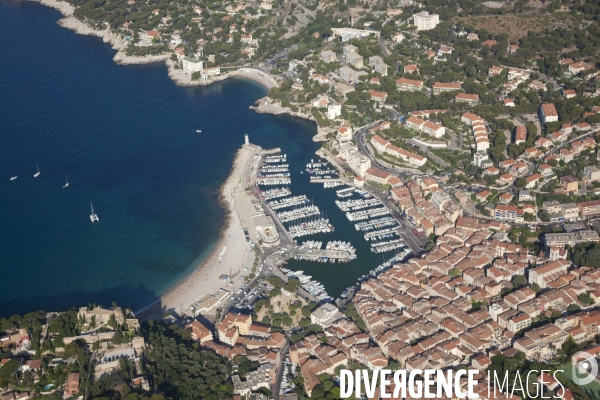 Vue aérienne du Parc National des Calanques, entre Marseille, Cassis et La Ciotat