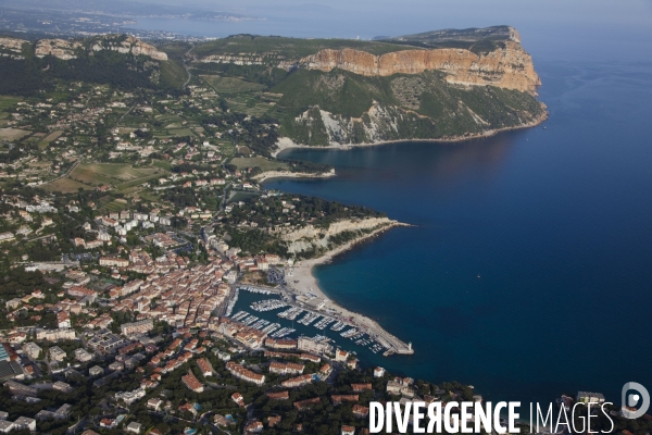 Vue aérienne du Parc National des Calanques, entre Marseille, Cassis et La Ciotat