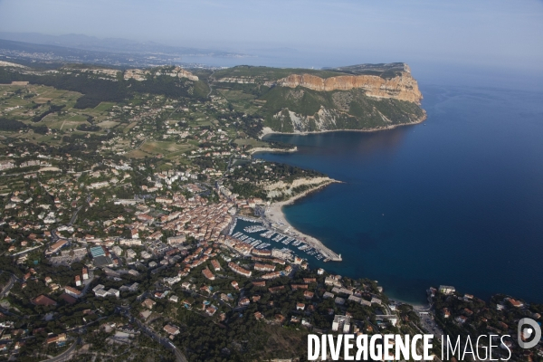 Vue aérienne du Parc National des Calanques, entre Marseille, Cassis et La Ciotat