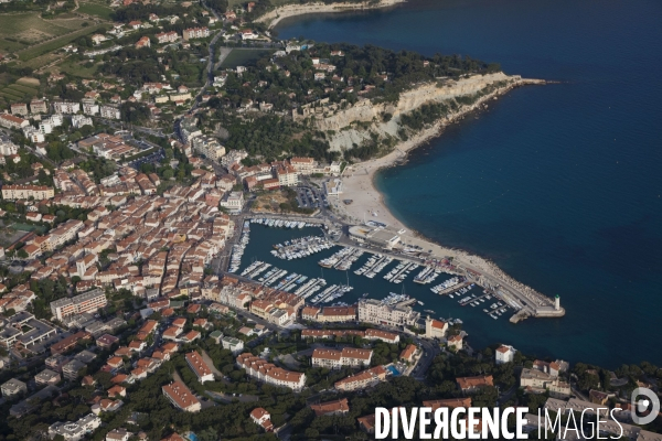 Vue aérienne du Parc National des Calanques, entre Marseille, Cassis et La Ciotat