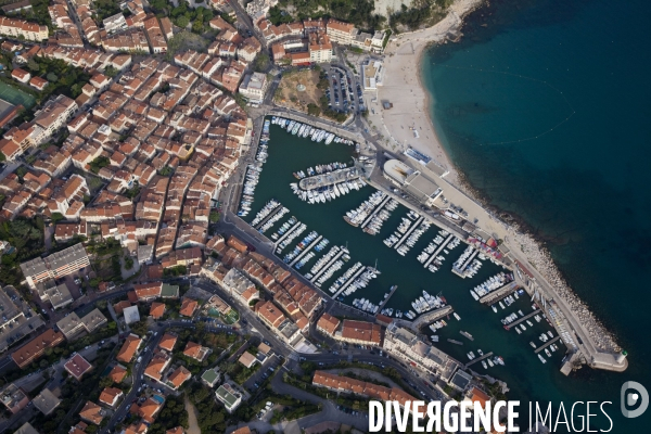 Vue aérienne du Parc National des Calanques, entre Marseille, Cassis et La Ciotat