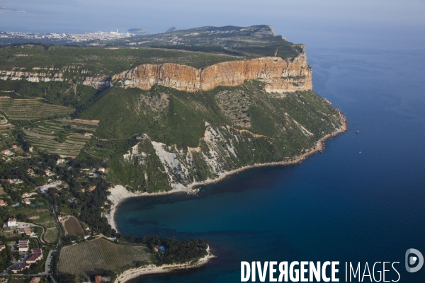 Vue aérienne du Parc National des Calanques, entre Marseille, Cassis et La Ciotat