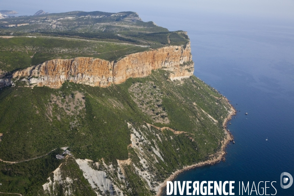 Vue aérienne du Parc National des Calanques, entre Marseille, Cassis et La Ciotat